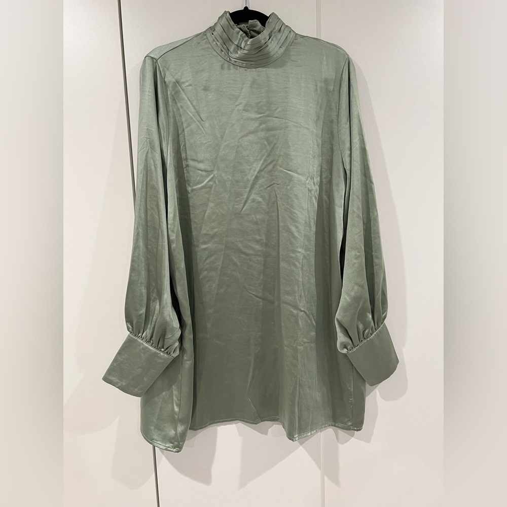 PRETTY LAVISH Leah Dress